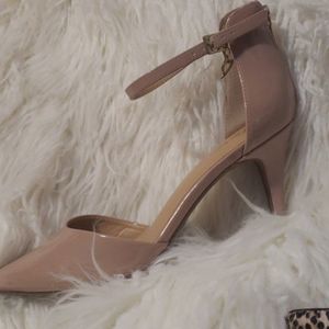 Thalia patent beige heels